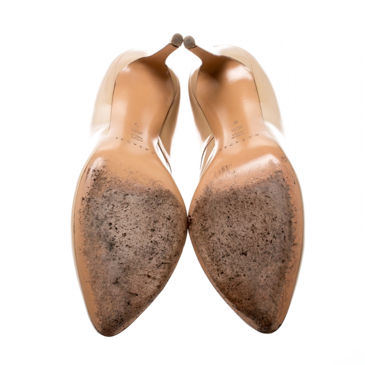 Pre Owned Casadei Beige Patent Leather Pointed Toe Pumps Size 39