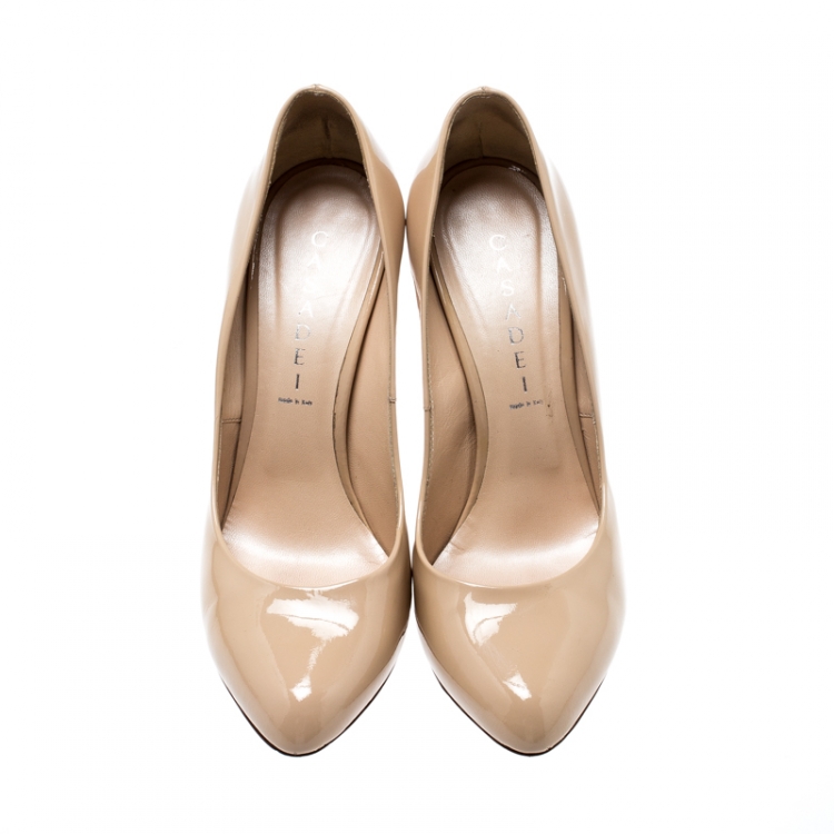 Pre Owned Casadei Beige Patent Leather Pointed Toe Pumps Size 39