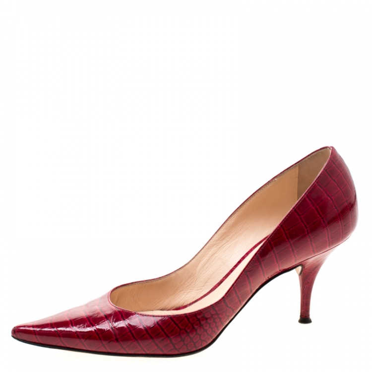 Pre Owned Casadei Red Croc Embossed Patent Leather Pointed Toe Pumps Size 37.5