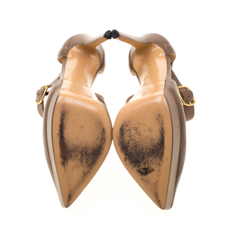 مملوكة مسبقًا Casadei Brown Leather Buckle Platform Pumps Size 37.5