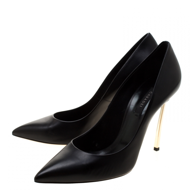مملوكة مسبقًا Casadei Black Leather Pointed Toe Pumps Size 40