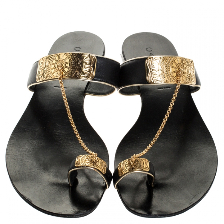 Pre Owned Casadei Black Leather Embellished Chain Detail Toe Ring Flats Size 40