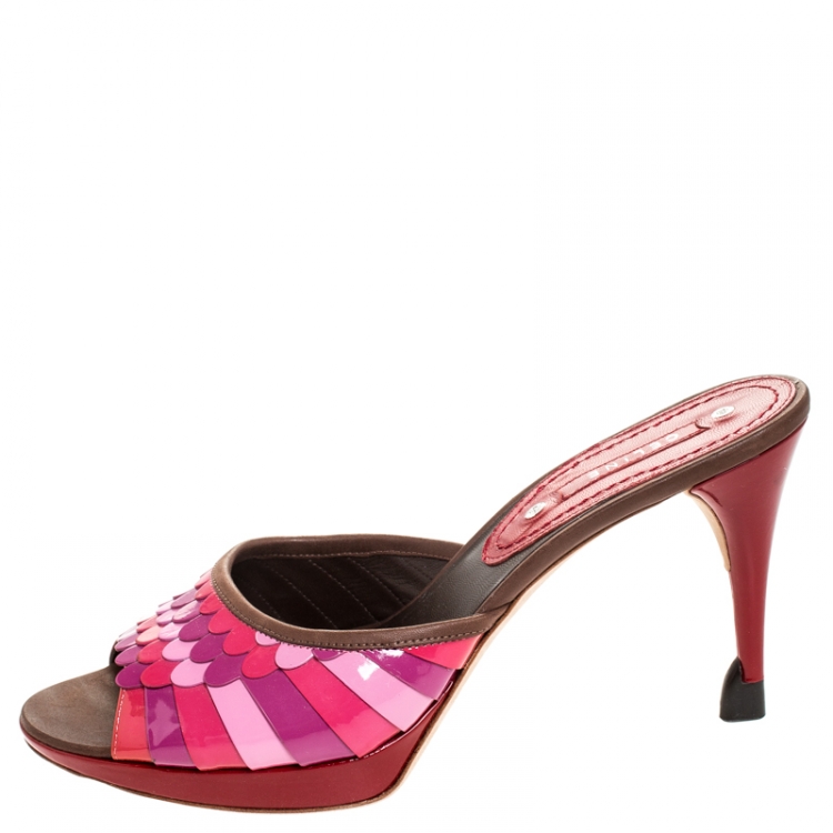 Pre Owned Celine Multicolor Patent and Leather Trim Scalloped Slide Sandals Size 39