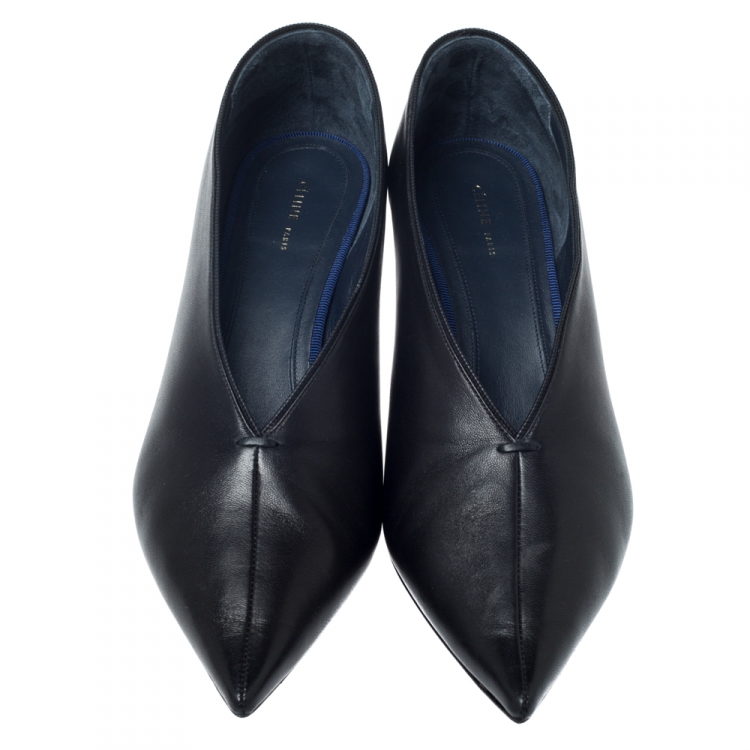 Pre Owned Celine Black Leather V Neck Pointed Toe Pumps Size 37