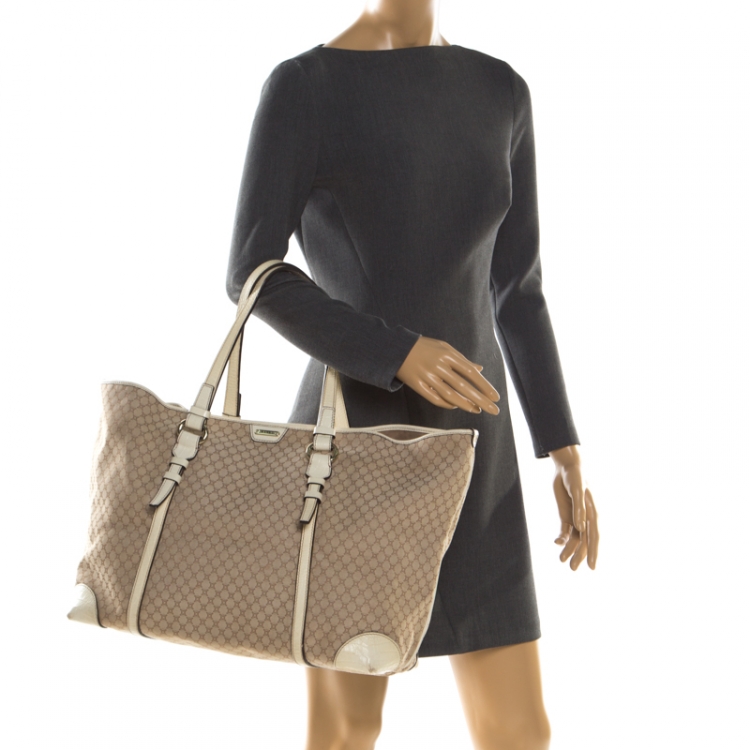 Pre Owned Celine Beige/Off White Macadam Canvas And Croc Embossed Shopper Tote 