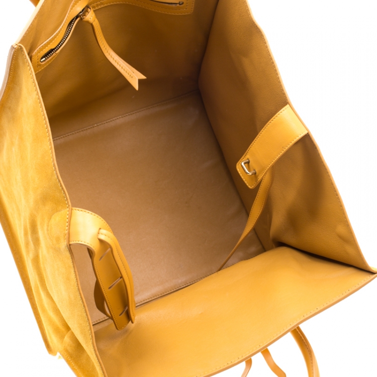 Pre Owned Celine Mustard Suede Medium Phantom Luggage Tote