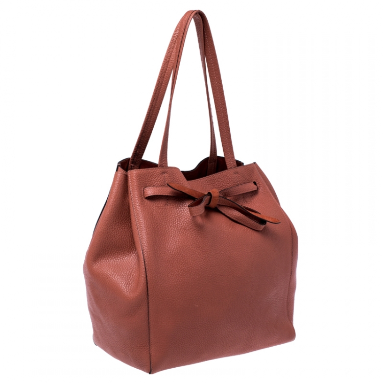 Pre Owned Celine Coral Peach Leather Phantom Cabas Shopper Tote