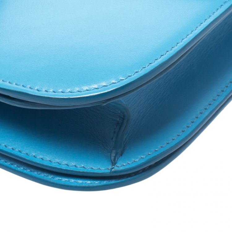 Pre Owned Celine Turquoise Leather Medium Classic Box Shoulder Bag