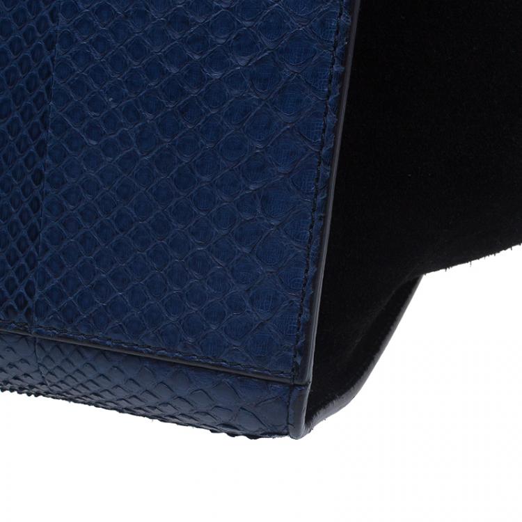 مملوكة مسبقًا Celine Navy Blue Python Suede Medium Trapeze Bag
