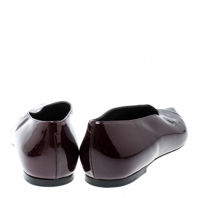 Pre Owned Celine Burgundy Patent Leather V Neck Pointed Toe Flats Size 37