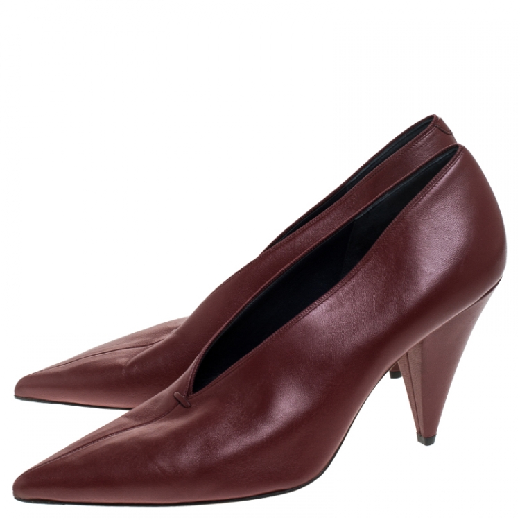 Pre Owned Celine Burgundy Leather V Neck Nappa Pumps Size 39.5
