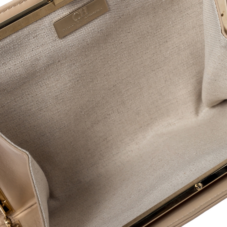 Pre Owned Carolina Herrera Beige Leather Chain Clutch