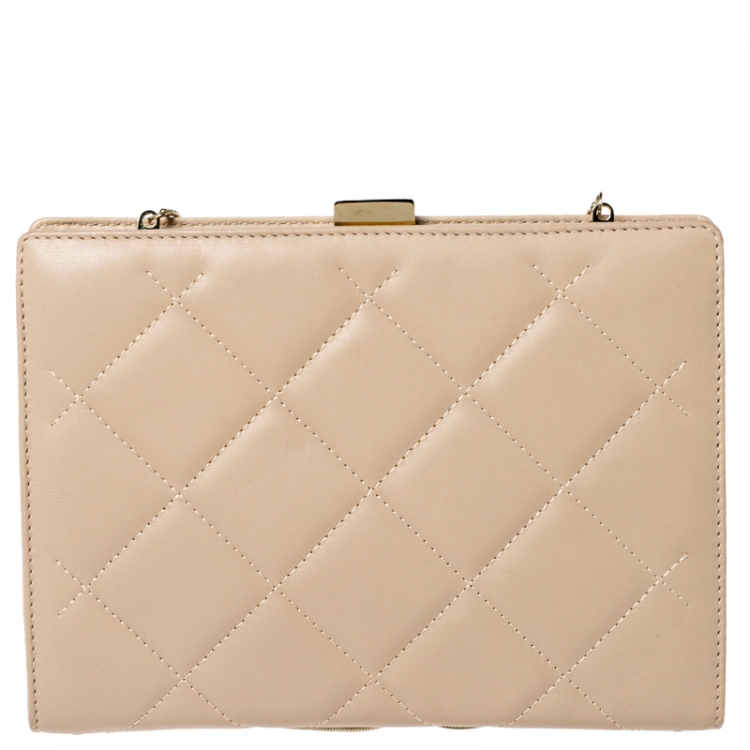 Pre Owned Carolina Herrera Beige Leather Chain Clutch