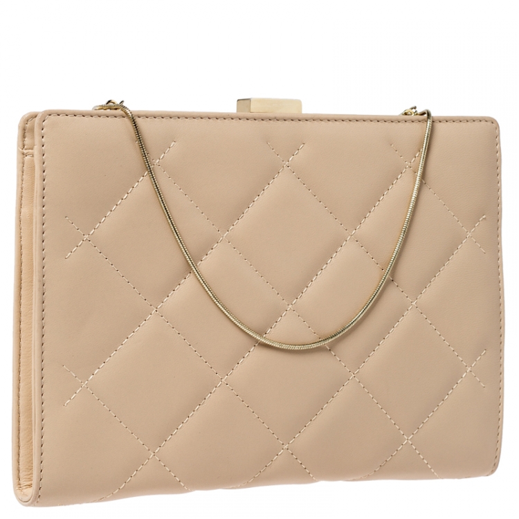 Pre Owned Carolina Herrera Beige Leather Chain Clutch