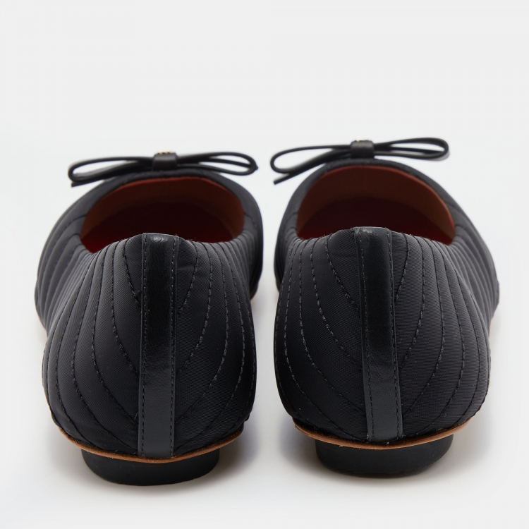 Pre Owned CH Carolina Herrera Black Fabric and Leather Bow Ballet Flats Size 38