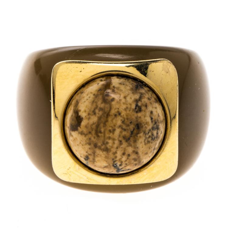 Pre Owned CH Carolina Herrera Brown Cabochon Gold Tone Ring Size 54.5