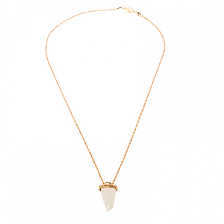 Pre Owned CH Carolina Herrera Shark Tooth Gold Tone Pendant Necklace