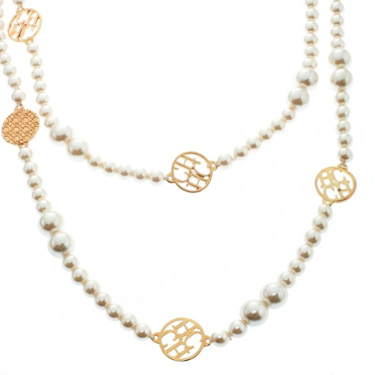 Pre Owned CH Carolina Herrera Faux Pearl Gold Tone Long Station Necklace