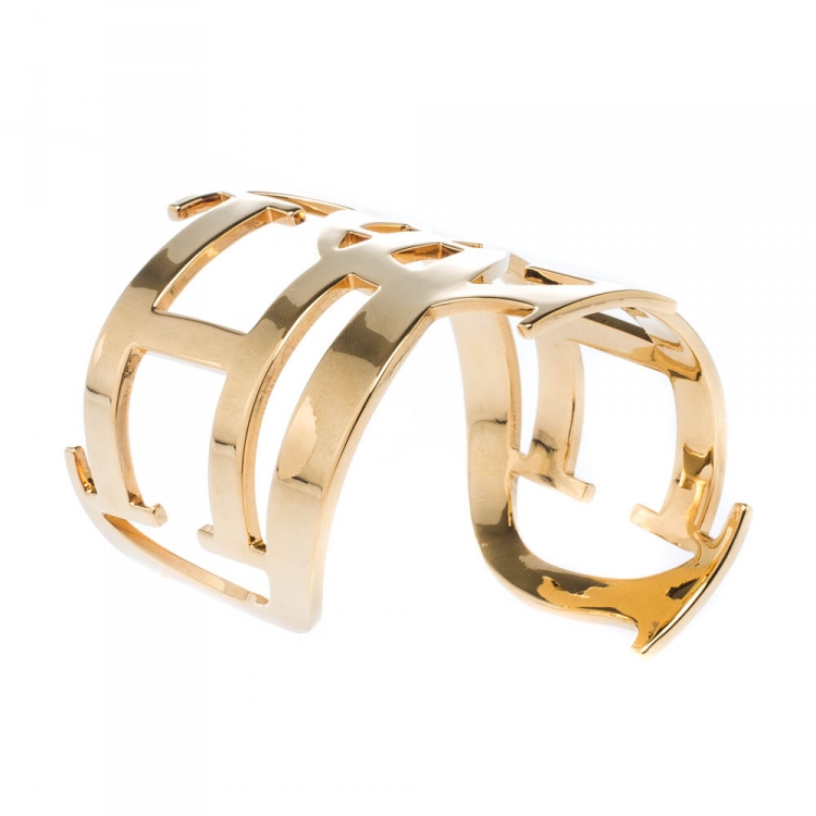 Pre Owned CH Carolina Herrera Initial Gold Tone Wide Open Cuff Bracelet