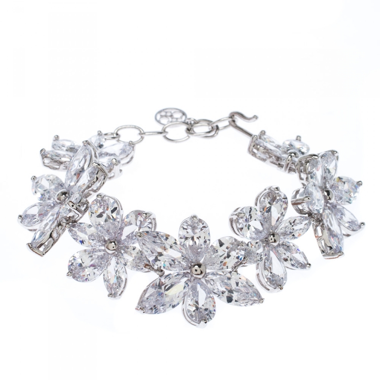 Pre Owned CH Carolina Herrera Crystal Jasmine Collection Silver Tone Hook Bracelet