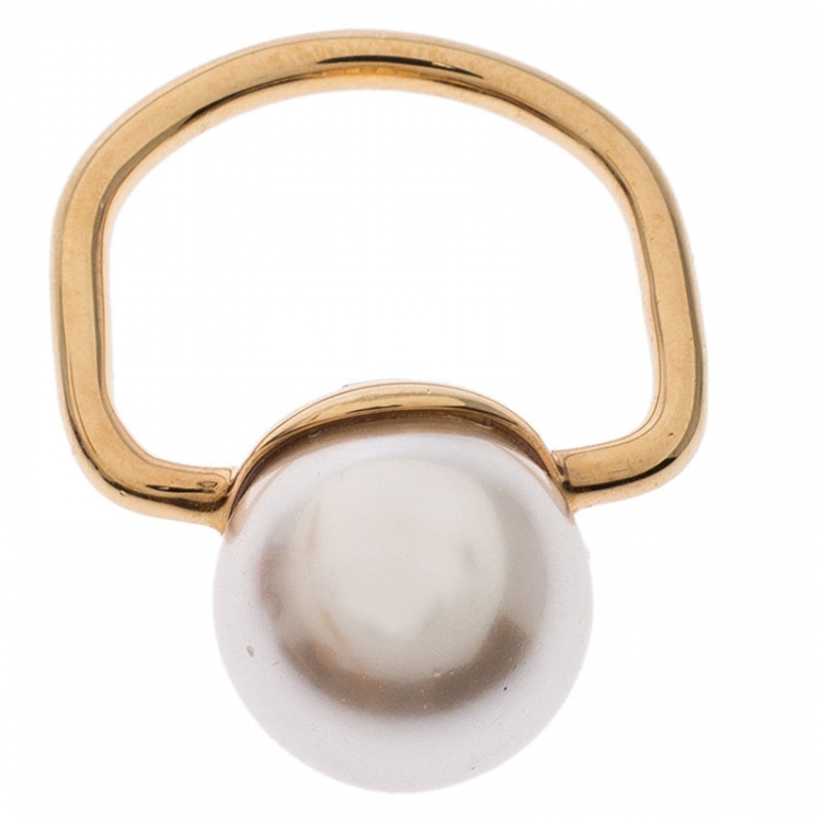 Pre Owned Carolina Herrera CH Faux Pearl Gold Tone Ring Size 48