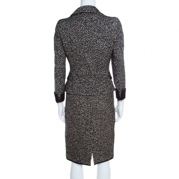 Pre Owned CH Carolina Herrera Monochrome Embossed Jacquard Satin Trim Skirt Suit S