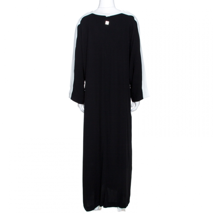Pre Owned CH Carolina Herrera Monochrome Crepe Abaya S