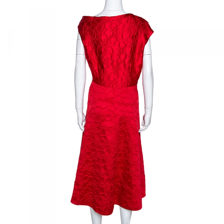 Pre Owned CH Carolina Herrera Red Floral Embossed Asymmetric Neck Flared Dress L