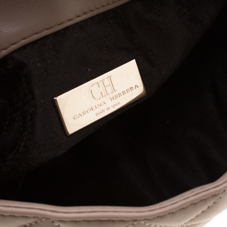 مملوكة مسبقًا CH Carolina Herrera Beige Quilted Leather Shoulder Bag