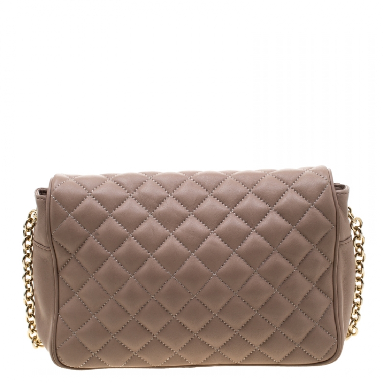 مملوكة مسبقًا CH Carolina Herrera Beige Quilted Leather Shoulder Bag