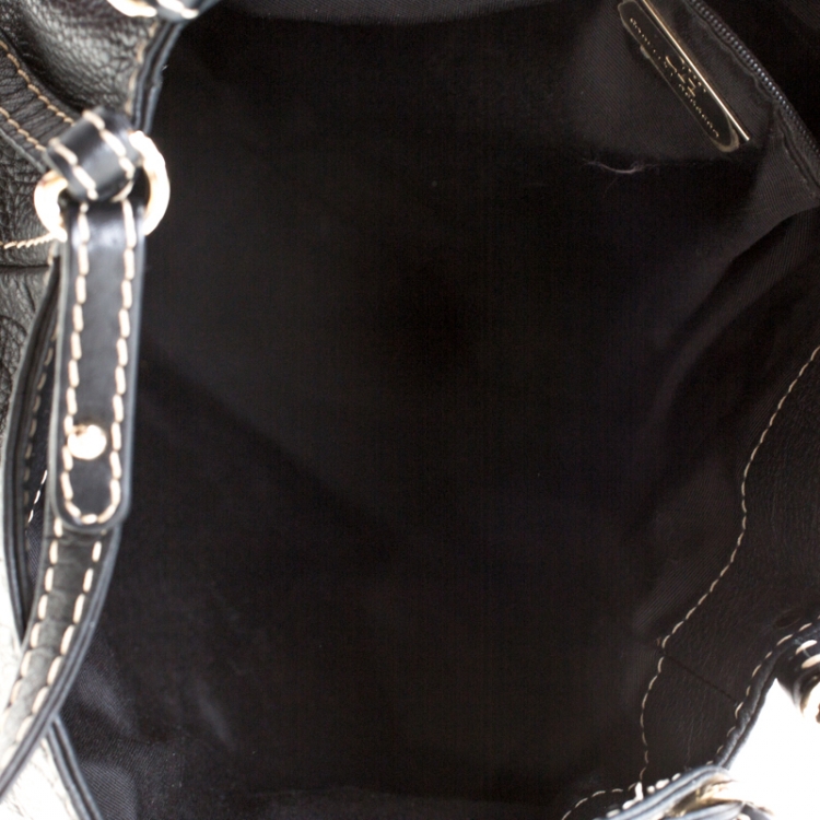 مملوكة مسبقًا Carolina Herrera Black Monogram Leather Shoulder Bag
