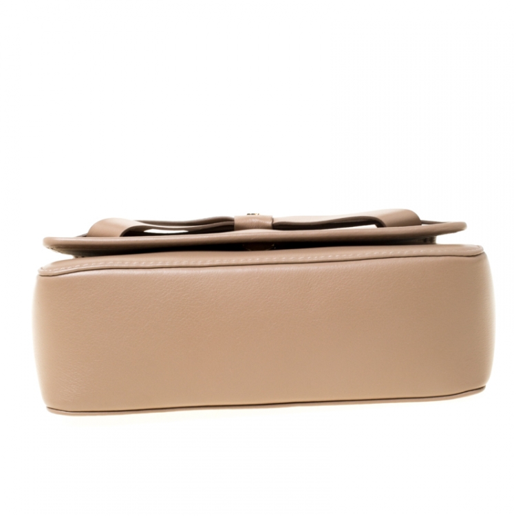 Pre Owned CH Carolina Herrera Beige Leather Flap Crossbody Bag