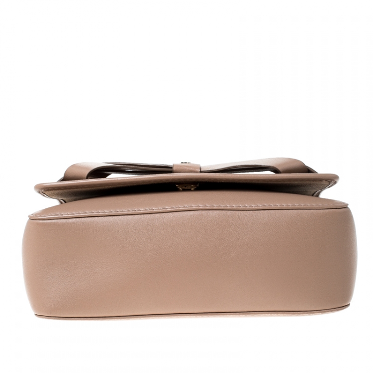 Pre Owned CH Carolina Herrera Beige Leather Flap Crossbody Bag