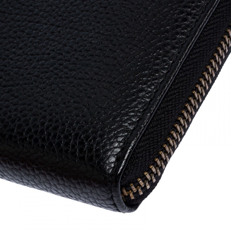 Pre Owned Carolina Herrera Black Leather Zip Around Wallet