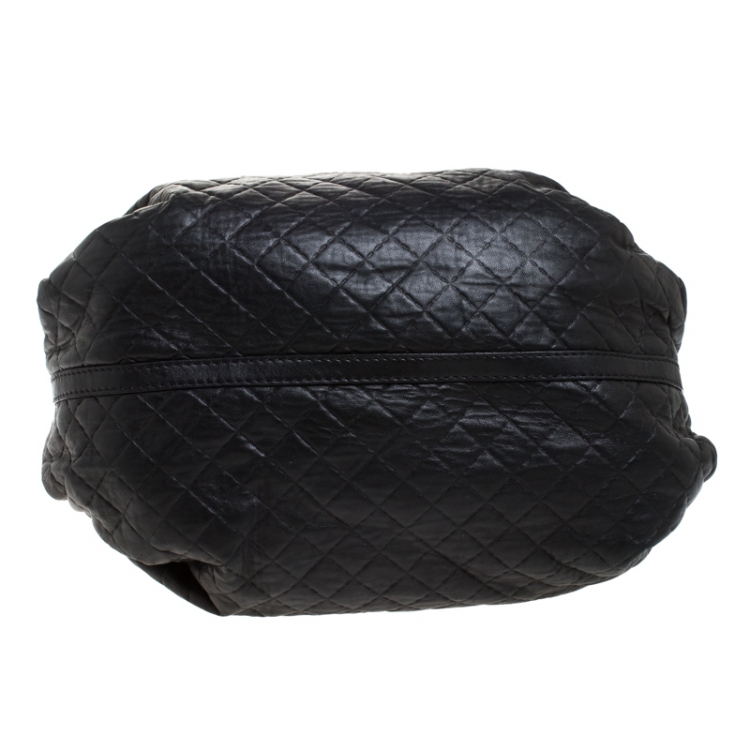 Pre Owned Carolina Herrera Black Quilted Leather Top Handle Bag