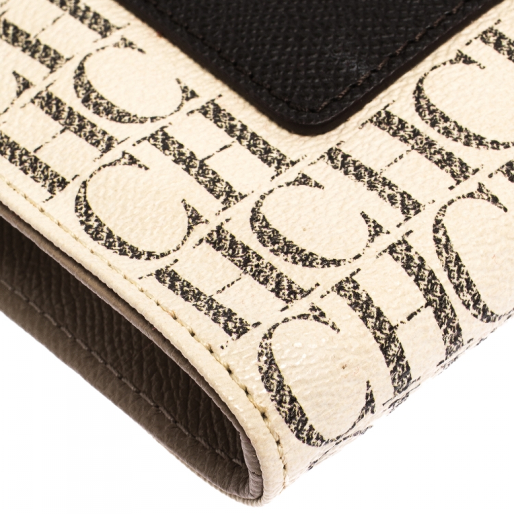 مملوكة مسبقًا Carolina Herrera Monogram Coated Canvas Envelope Crossbody Bag
