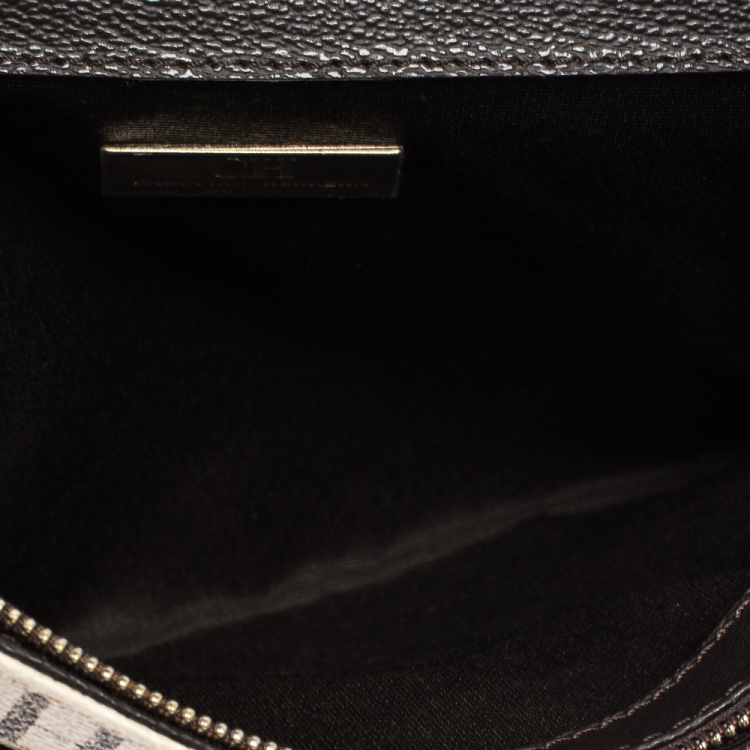 مملوكة مسبقًا Carolina Herrera Monogram Coated Canvas Envelope Crossbody Bag