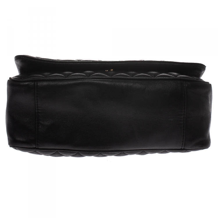 Pre Owned Carolina Herrera Black Quilted Leather Flap Chain Shoulder Bag