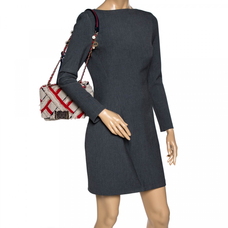 Pre Owned Carolina Herrera Beige/Red Fabric and Leather Embellished Shoulder Bag