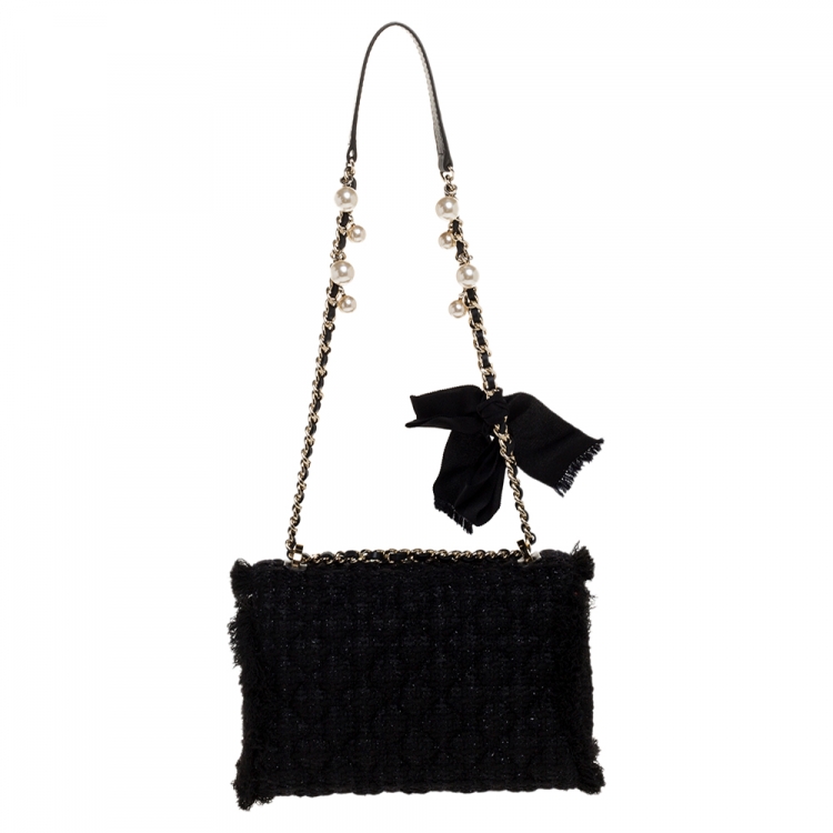 Pre Owned Carolina Herrera Black Tweed and Fabric Faux Pearl Embellished Shoulder Bag