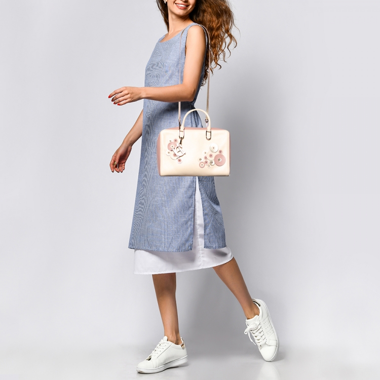 مملوكة مسبقًا CH Carolina Herrera Beige/Pink Leather Applique Studded Boston Bag 