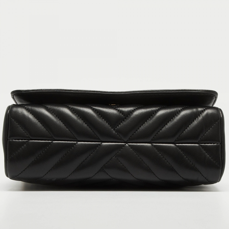 Pre Owned CH Carolina Herrera Black Quilted Leather Flap Bag
