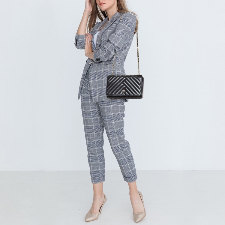 Pre Owned CH Carolina Herrera Black Quilted Leather Flap Bag