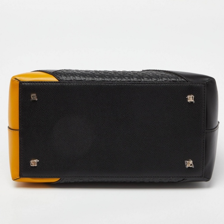 Pre Owned CH Carolina Herrera Tricolor Leather Top Handle Bag