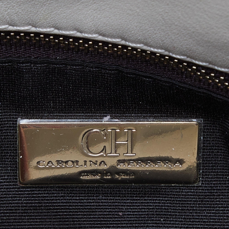 Pre Owned CH Carolina Herrera Beige Quilted Tweed and Leather Pearl Embellished Shoulder Bag