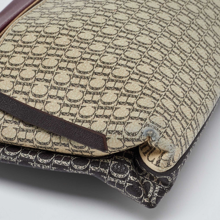 Pre Owned CH Carolina Herrera Tricolor Monogram Coated Canvas and Leather Inro Crossbody Bag
