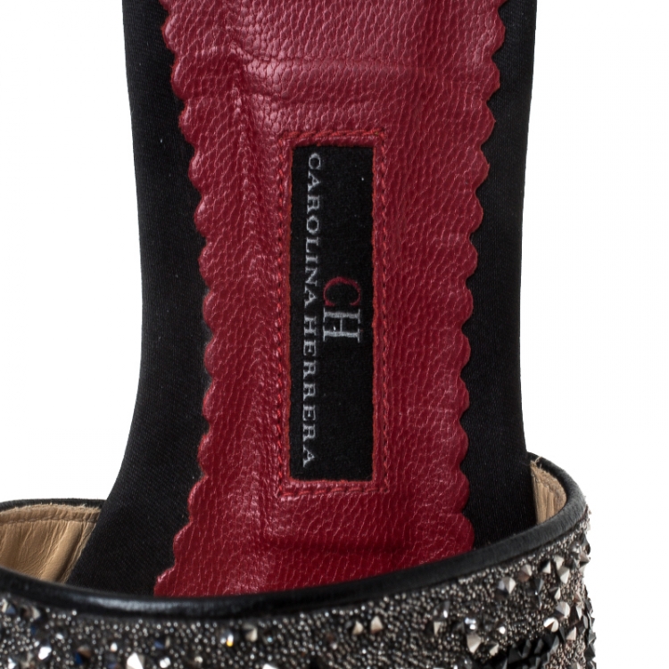 Pre Owned Carolina Herrera Grey/Black Crystal Embellished Mar de Slides Size 35