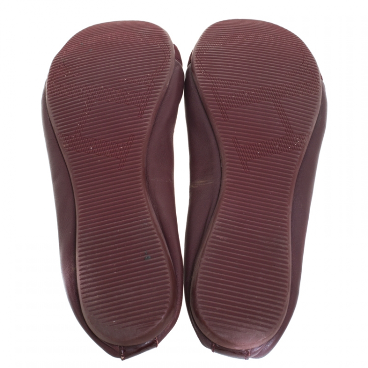 Pre Owned CH Carolina Herrera Burgundy Leather And Patent Leather Bow Ballet Flats Size 37