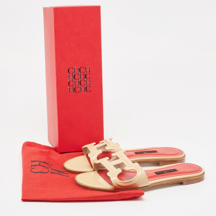 Pre Owned CH Carolina Herrera Beige Patent Leather Initials Insignia Flat Slides Size 39