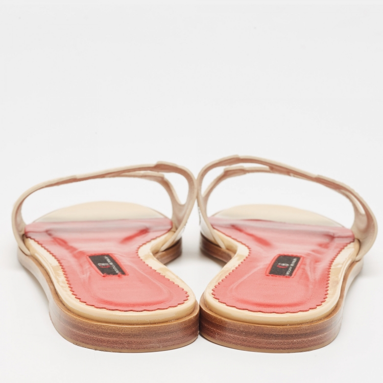 Pre Owned CH Carolina Herrera Beige Patent Leather Initials Insignia Flat Slides Size 39